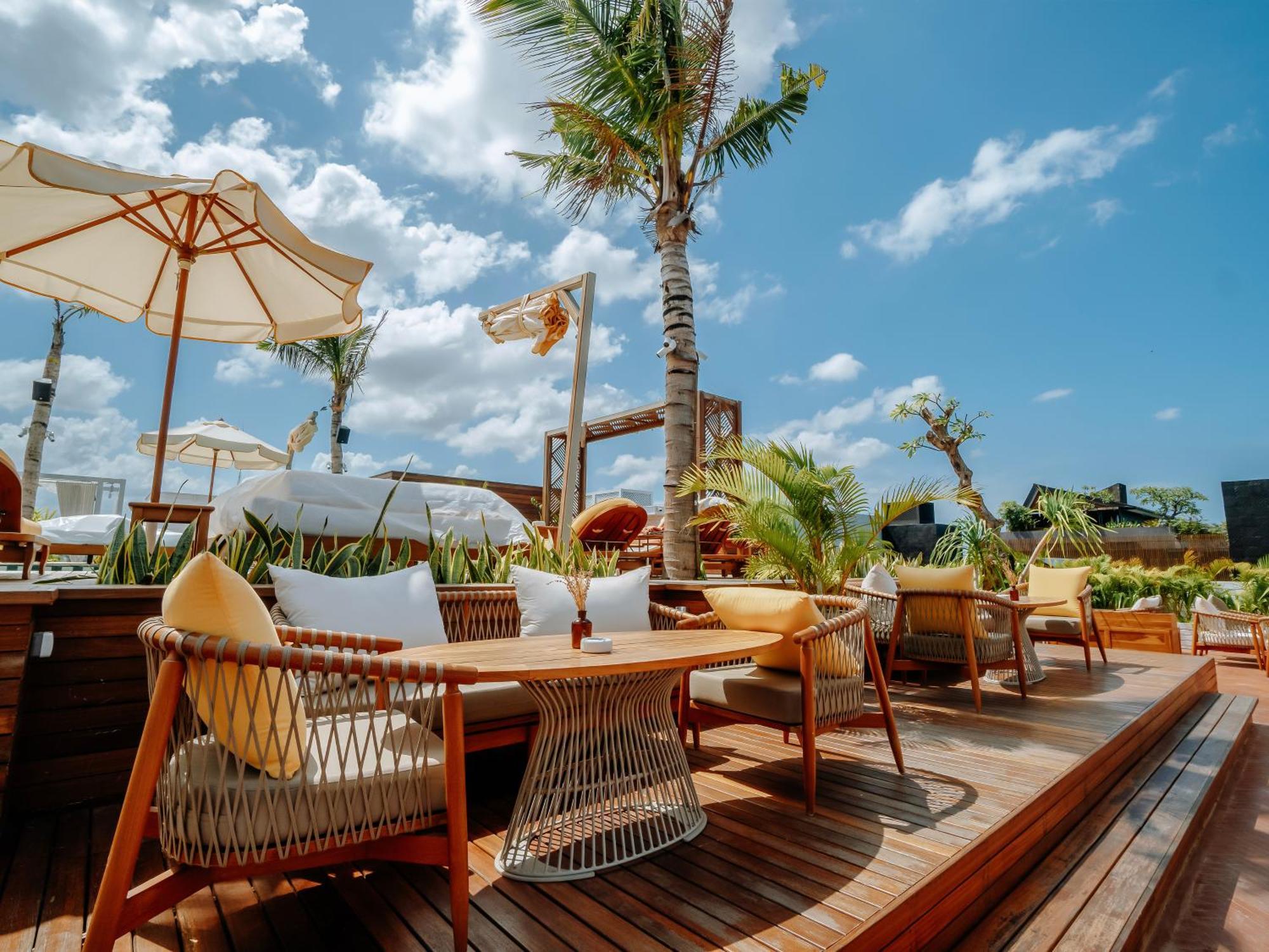 Secana Beachtown Resort & Residences Canggu Exterior foto